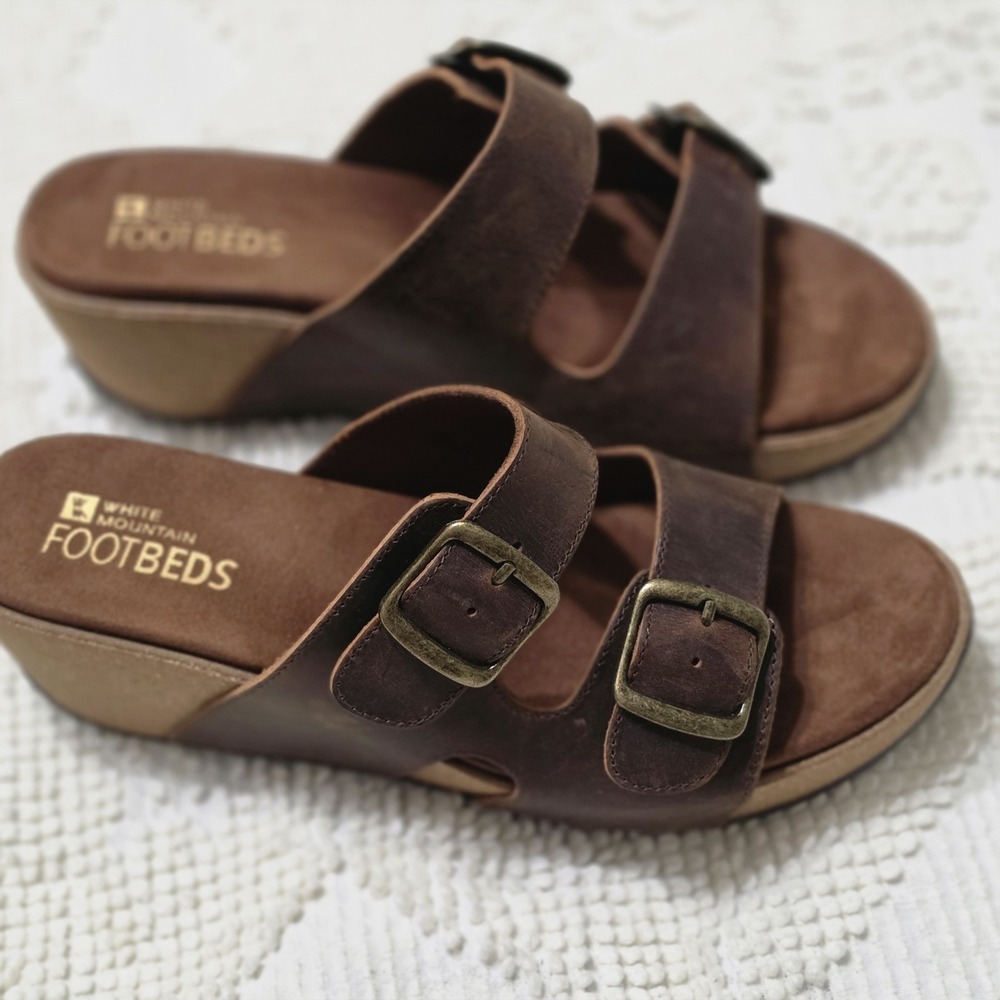 White Mountain Footbeds Slip On Brown Leather Wedge Buckle Sandals Sz 9 Boho